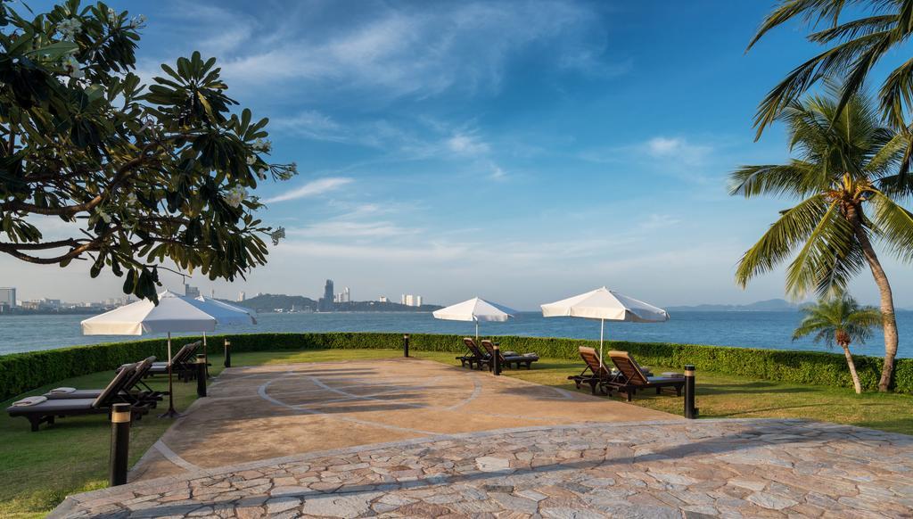 Dusit Thani Resort 5*