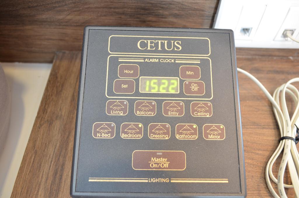 Cetus Beachfront Apartment