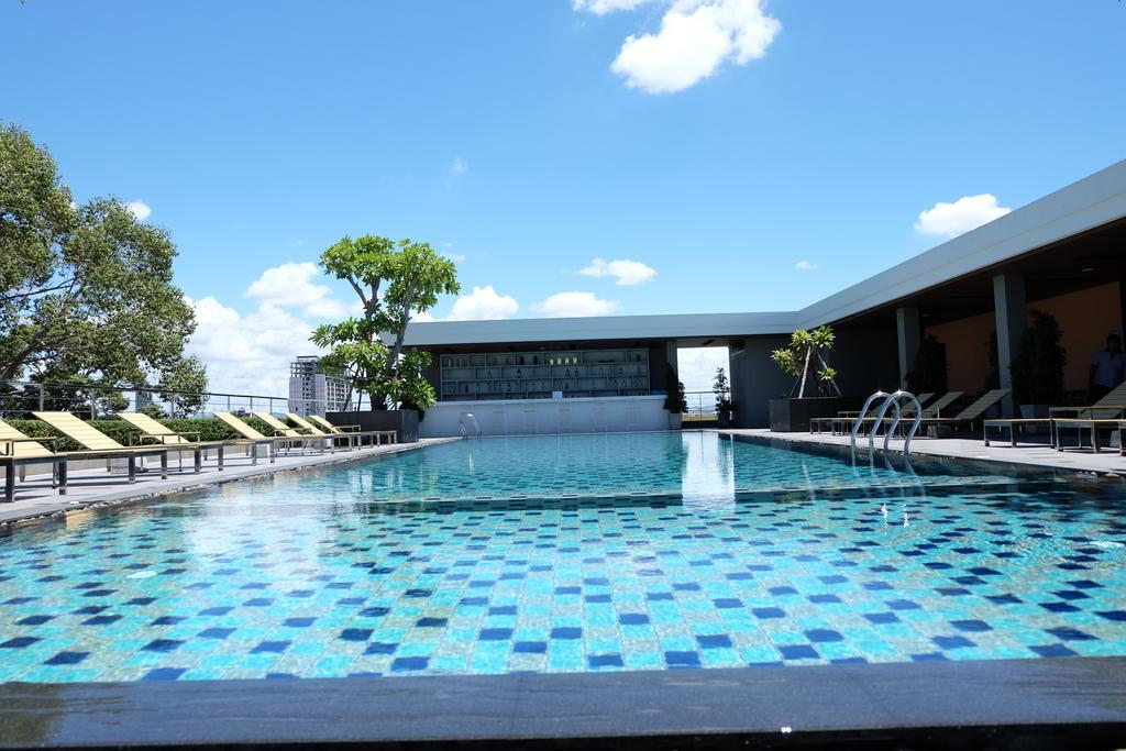 Season Five Hotel 4*