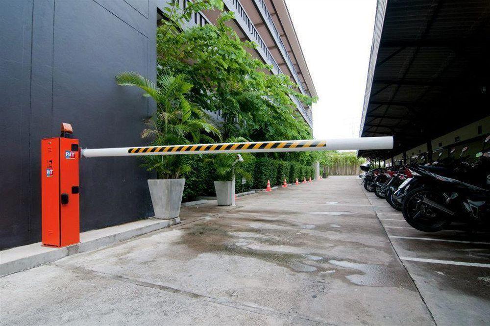 Ploen By Tolani Hotel