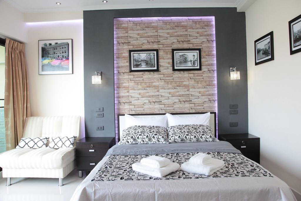 Thepthip Artdeco Studio Apartment