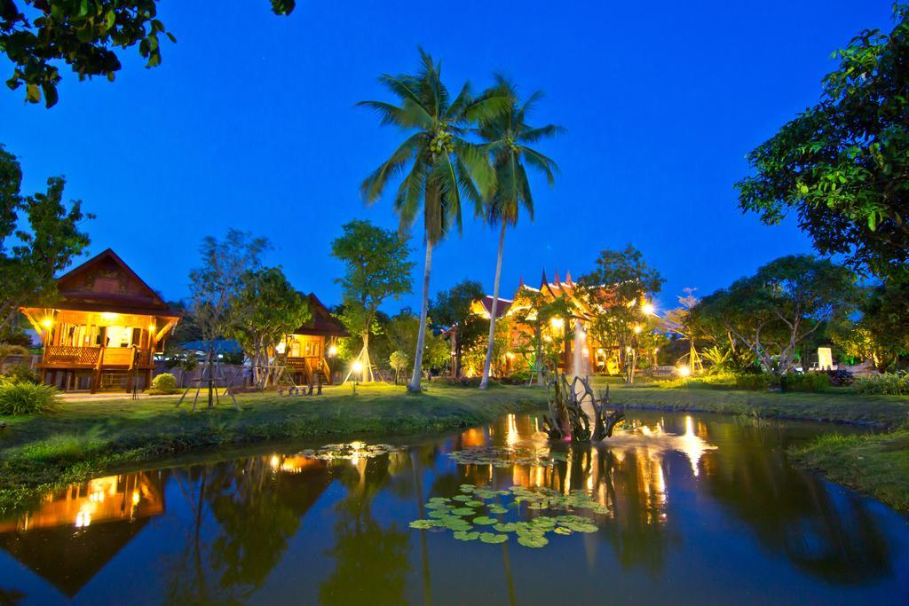 รีสอร์ท Bueng Bua Thong