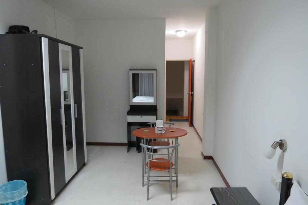 Guest house Pizza Italy Restaurant And Pattaya