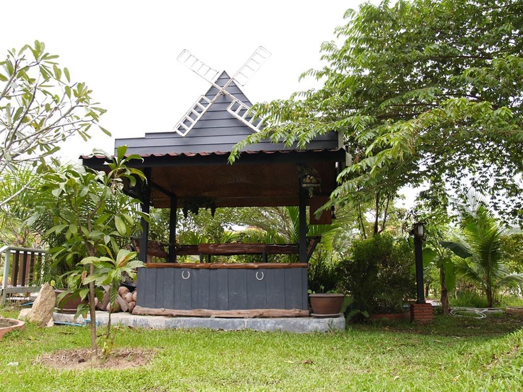 Cowboy Farm Hotel 3*
