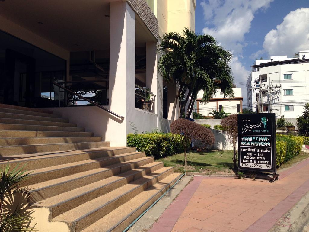 Thepthip Artdeco Studio Apartment