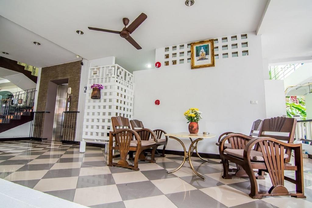 Hotel Sutus Court 2 3*