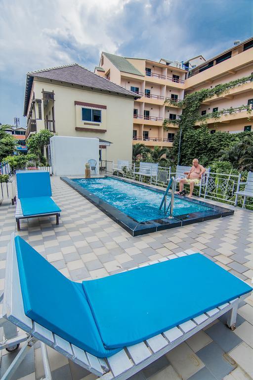 Sutus Court 2 3*