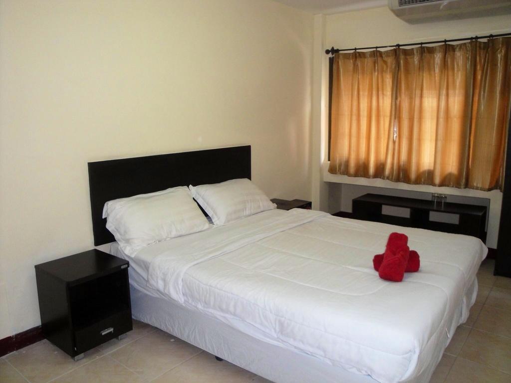 Hotel Sandman & Sports Bar