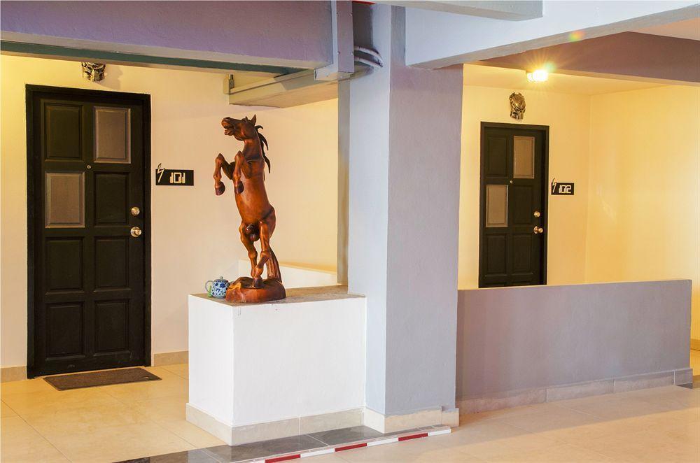 Khunsri Art Boutique