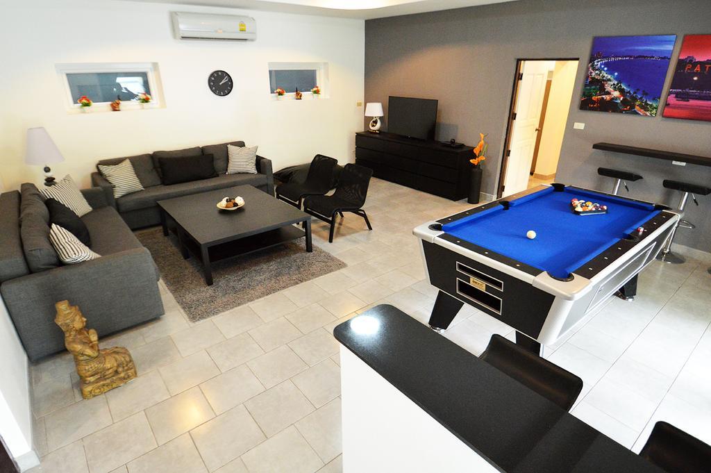 Apartment Ruamchok Ocean View Pattaya