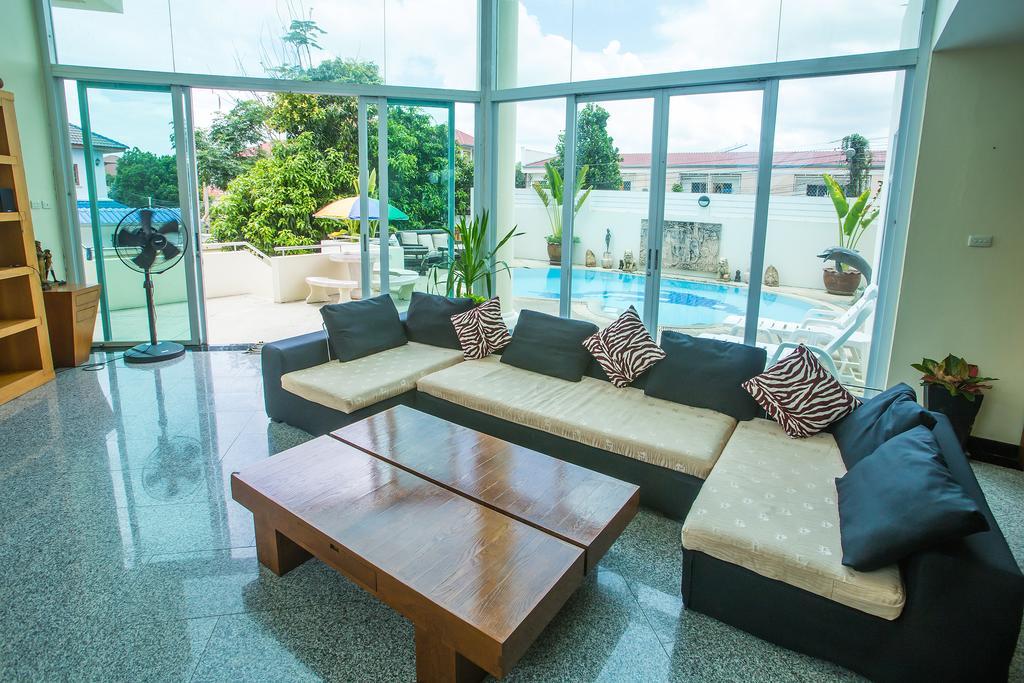 Penthouse Pool Pattaya
