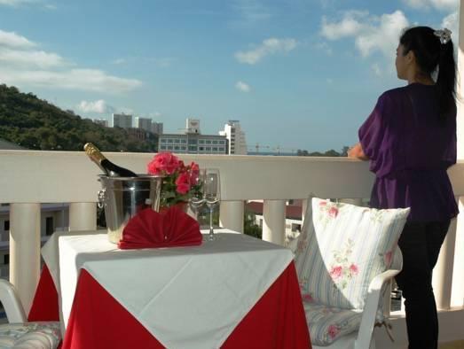 Aparthotel The Garden 3*