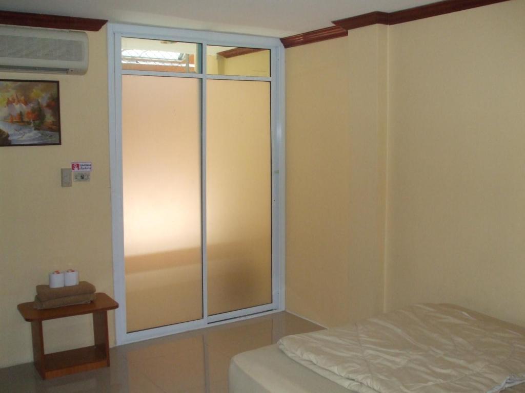 Aura House 2* Pattaya