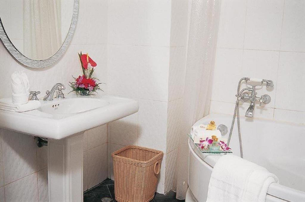 Lk Metropole Hotel 4*