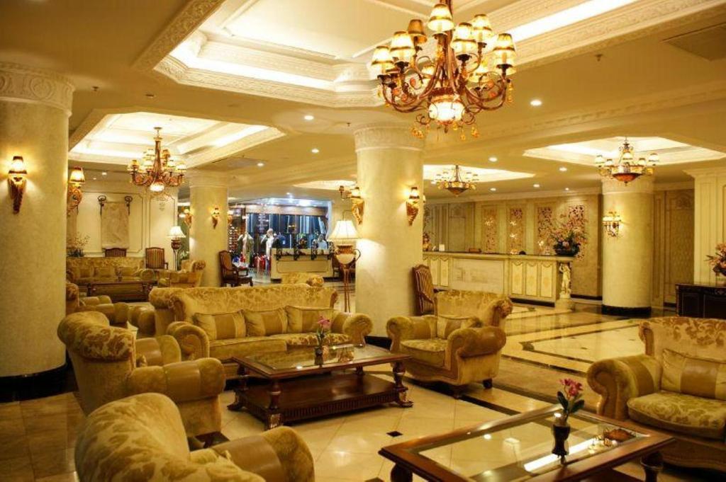 Hotel Lk Metropole 4*