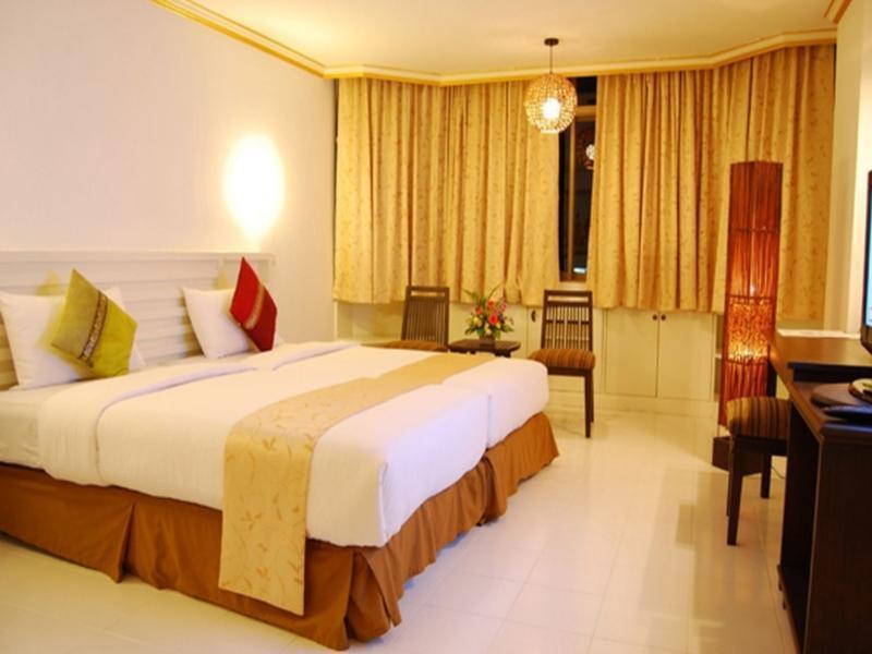 Centre Hotel