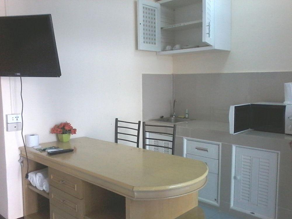 Hill Apartment
