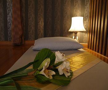 Golden Hotel