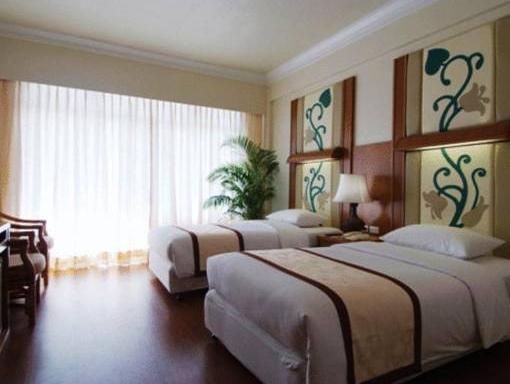 Golden Hotel 3*