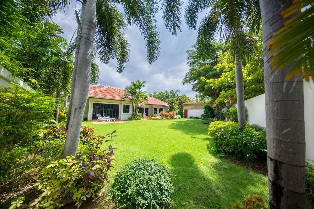 Vip Villas Pattaya Palm Oasis Jomtien Beach Hotel *