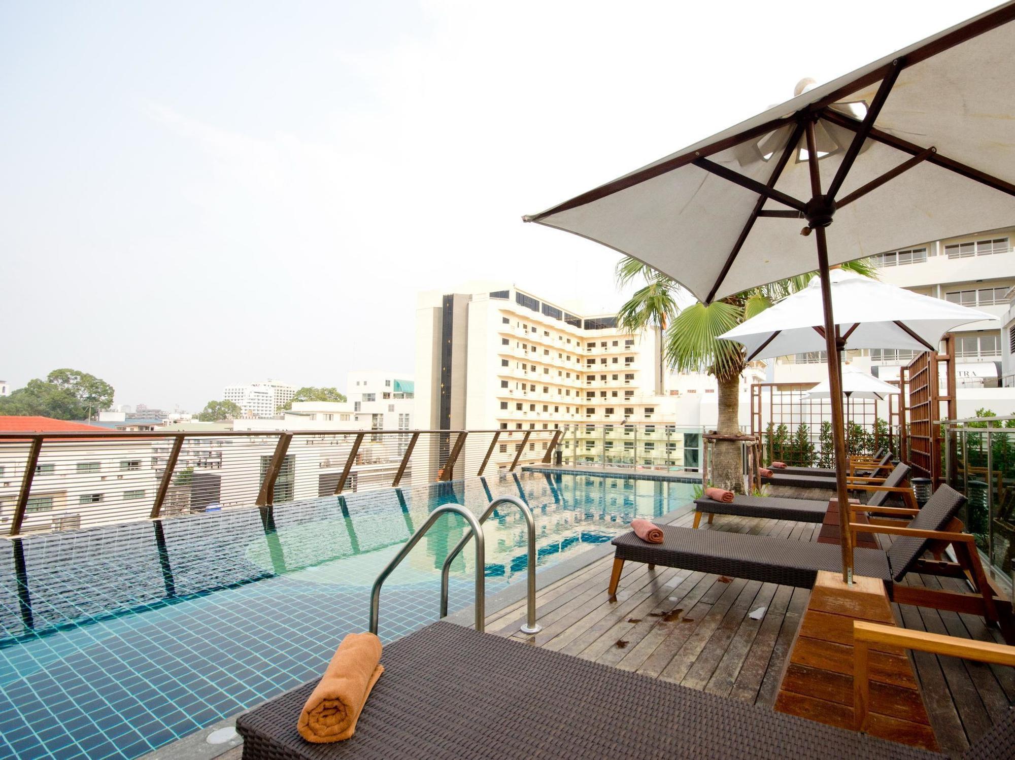 Sunshine & Residences Hotel 3*