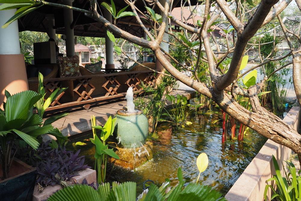 Loma & Resort
