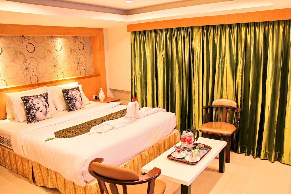 Place 2* Pattaya