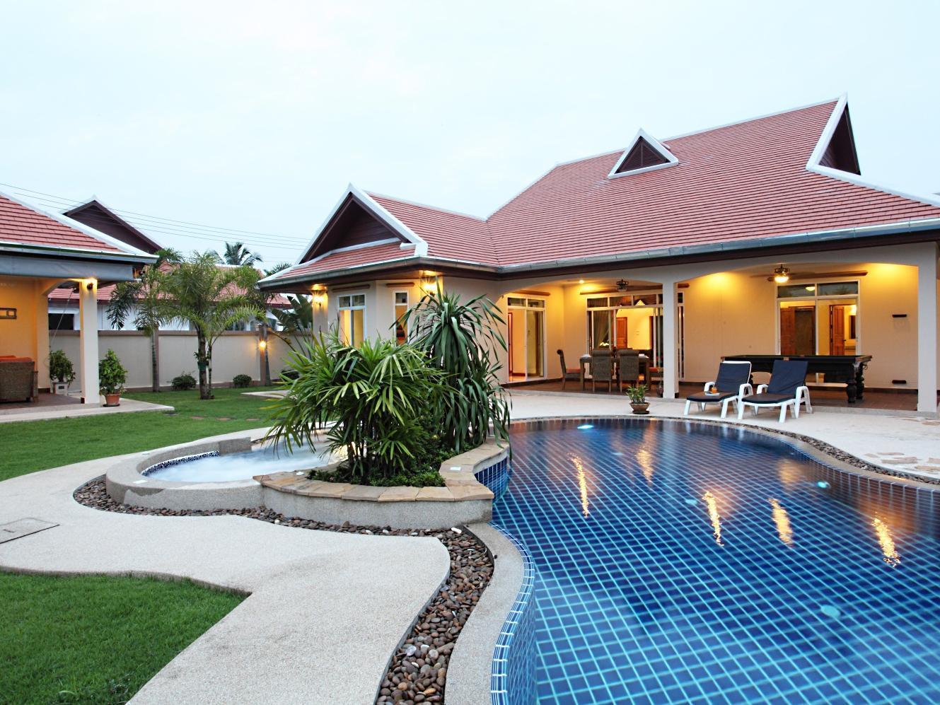 The Chase & Foxlea Villa Pattaya