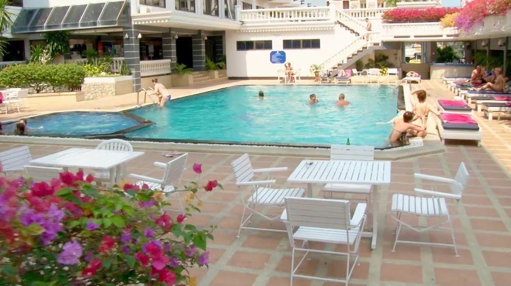 โรงแรมซีซาร์ พาเลซ 4* Pattaya