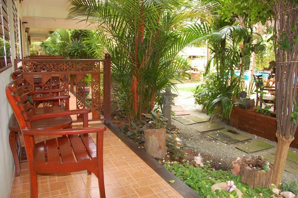 Sirikarn & Luxury Hotel