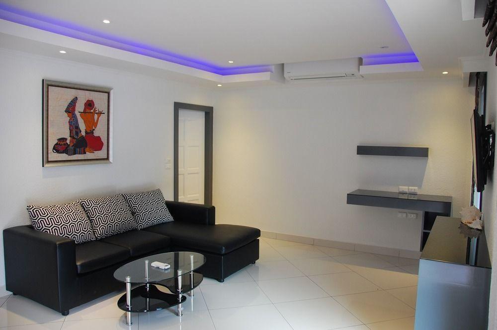 Sirikarn & Luxury Hotel 3*