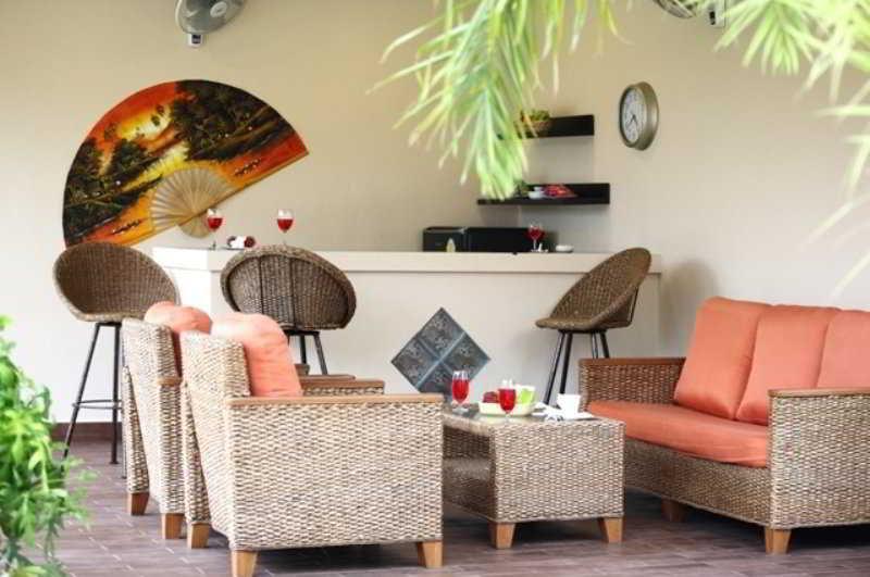 The Chase & Foxlea Villa *