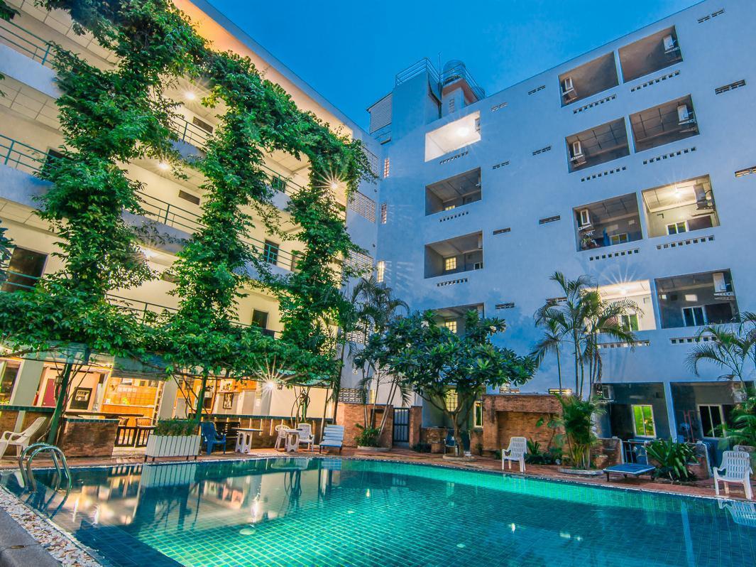 Sutus Court 3 Hotel 3*