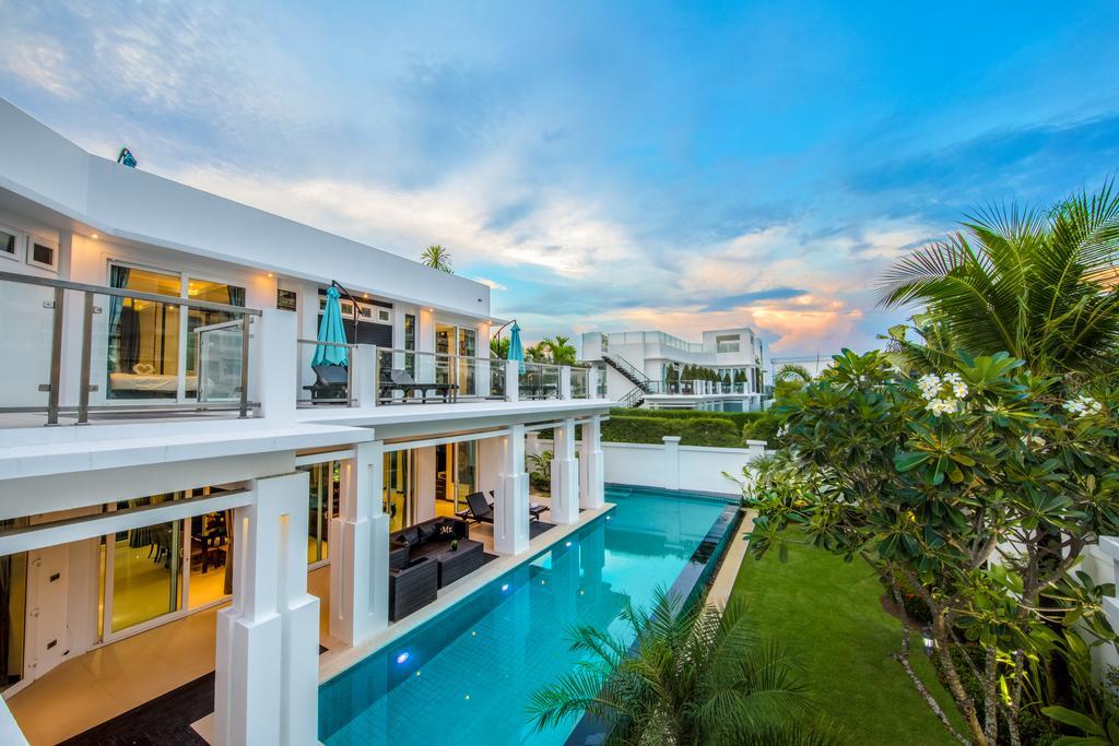 Villa Hollywood Pool Jomtien *