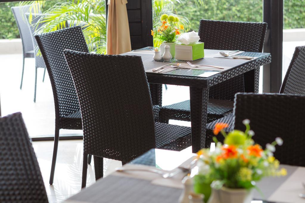 Golden Tulip Essential