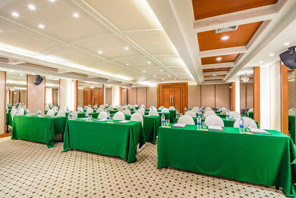 Cholchan - Sha Extra 5* Pattaya