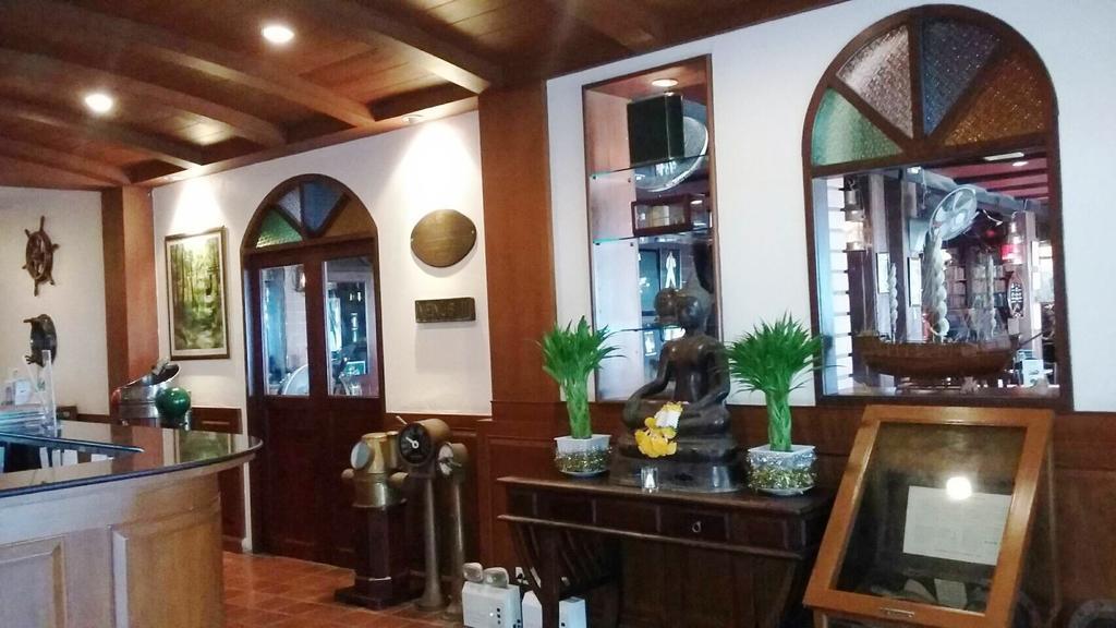 Jomtien Boathouse Hotel