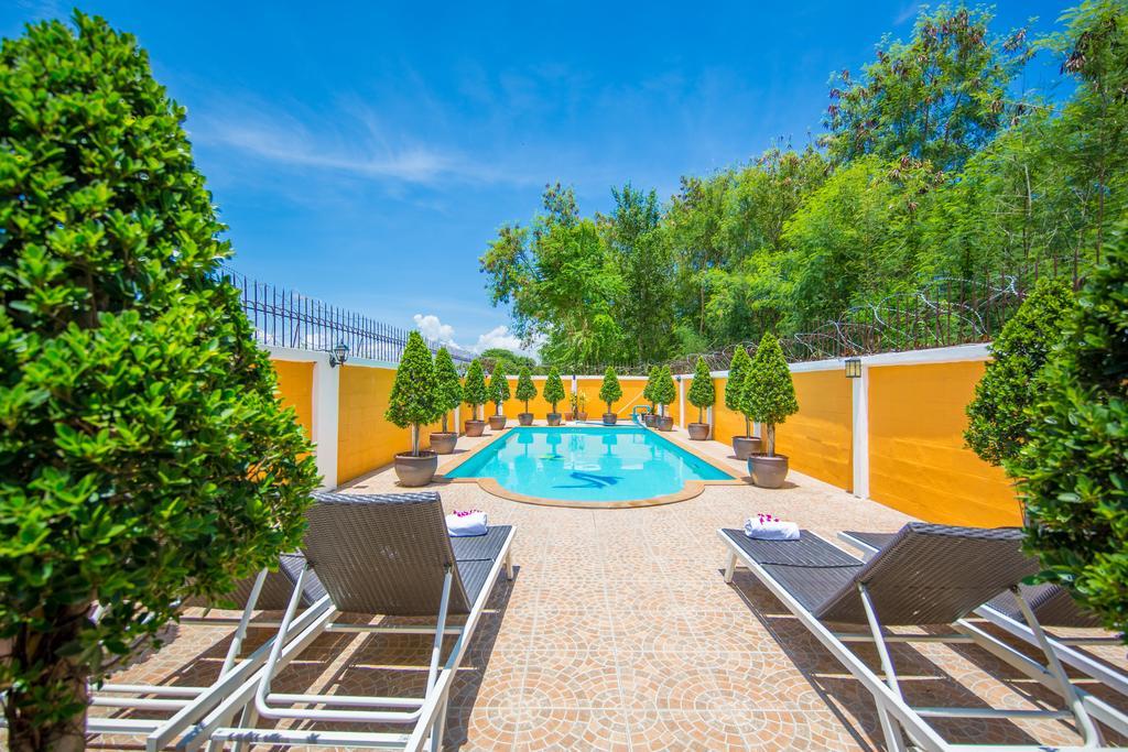 Royal Beach pool villa pattaya