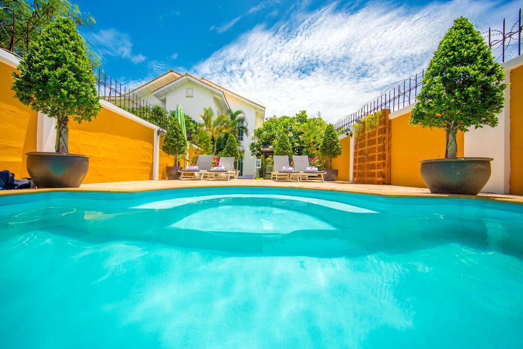 Villa Royal Beach pool villa pattaya *