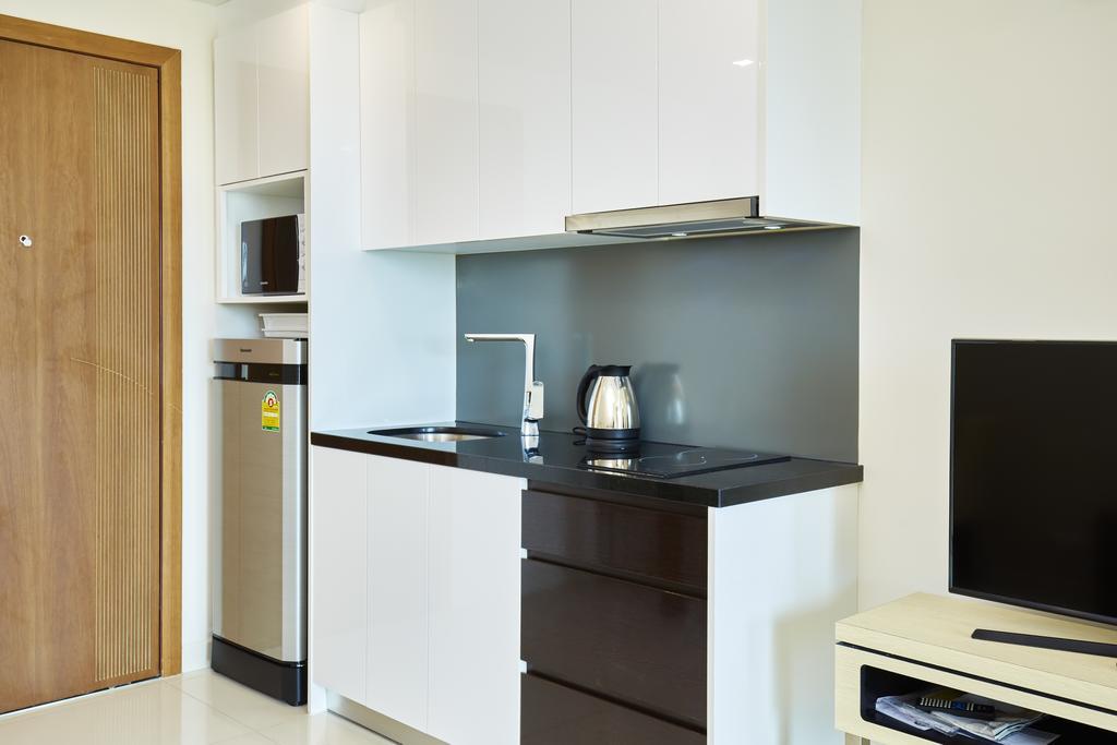 Good !! Water Park Apartment