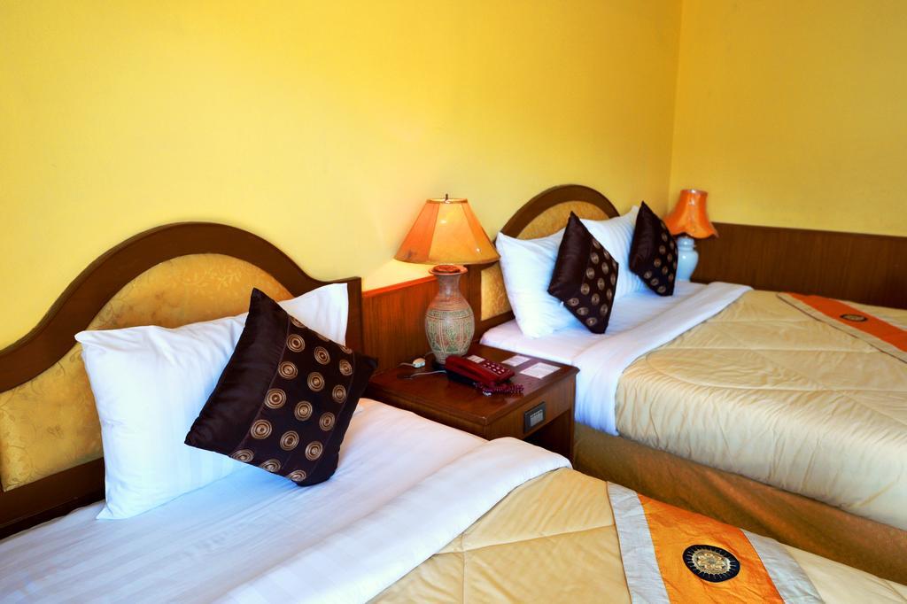 Mr. Mac's Hotel 2*