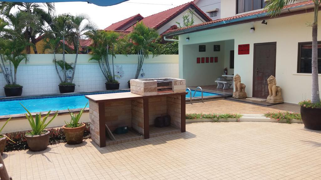 Baan Viewbor Pool