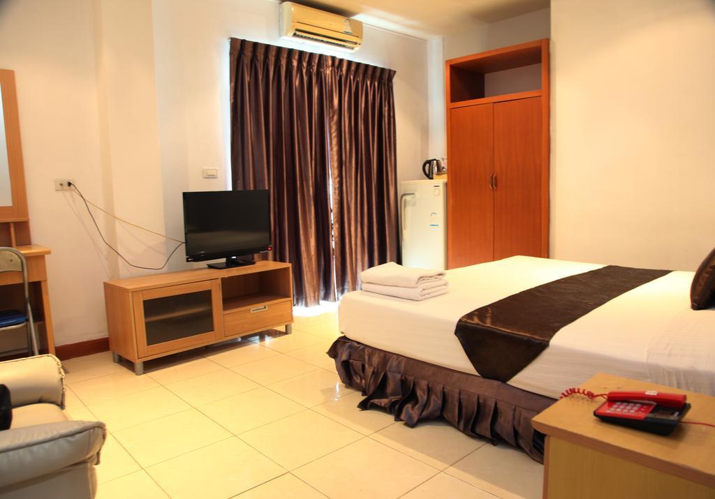 Hotel Arya 3*