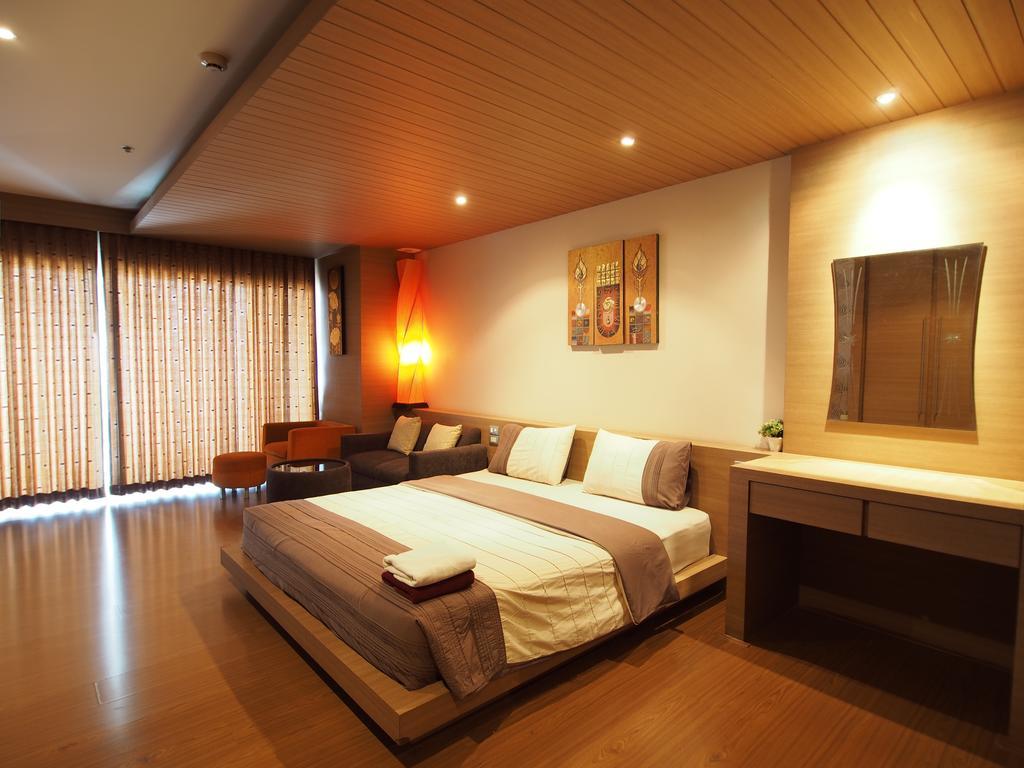 Apartment View Talay 6 By Pat 42
