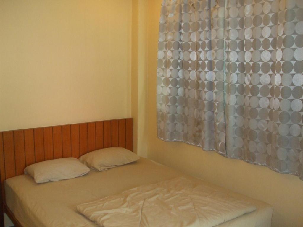 Guest house Aura House 2*