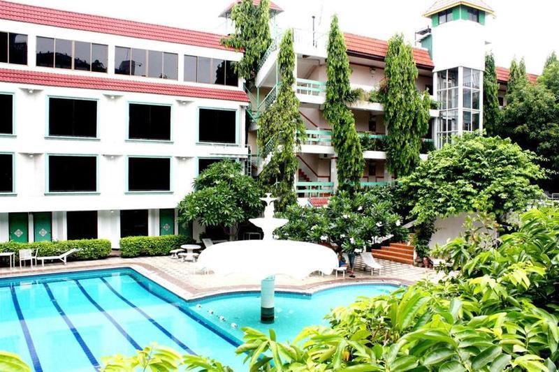 Hotel Seashore By Compass Hospitality 3*