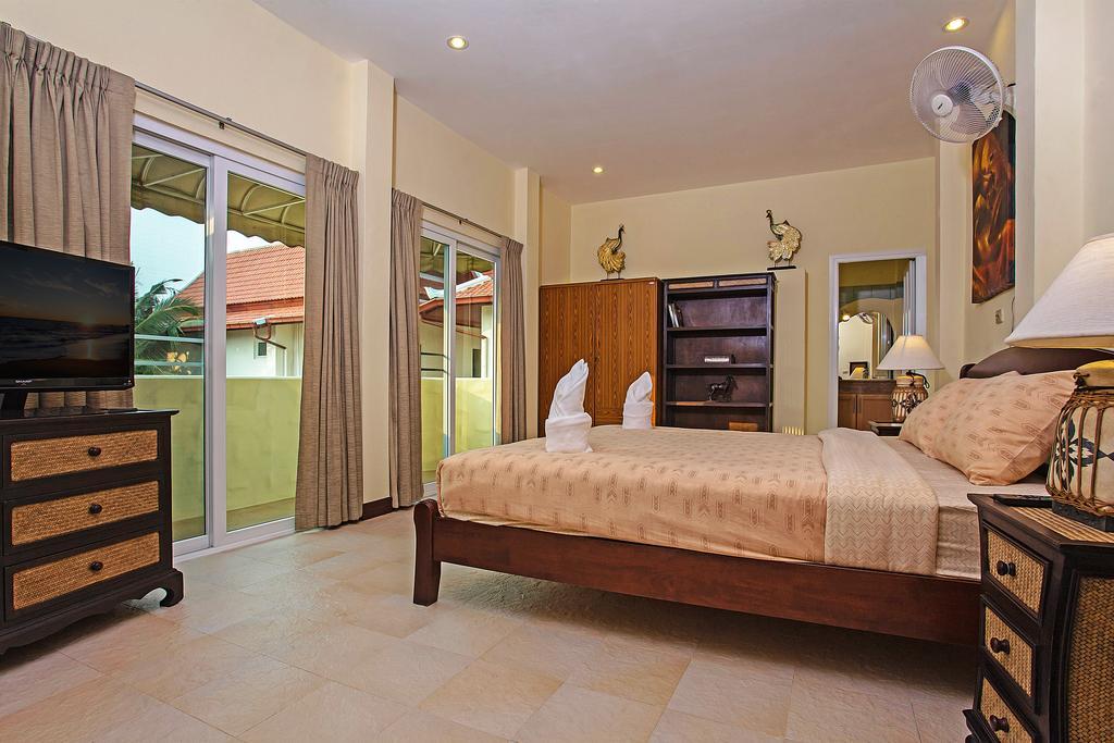 Nai Mueang Far With - 4 Bedroom Villa *