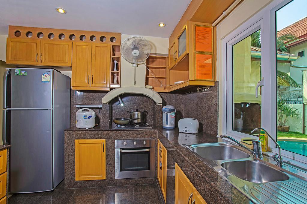 Nai Mueang Far With - 4 Bedroom *