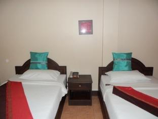 Gold Coast Inn 2*