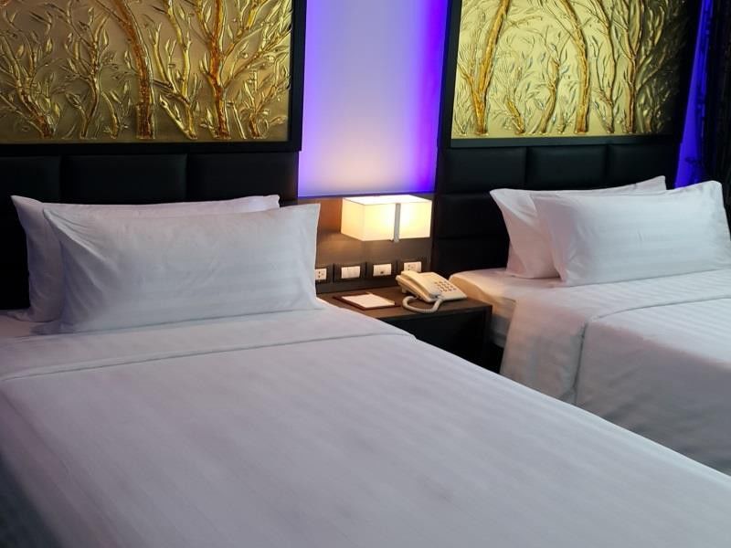 Nova Express 4*